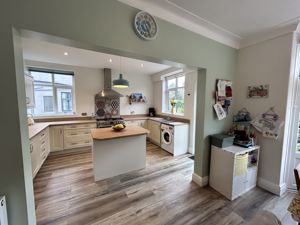 Photo 7- click for photo gallery